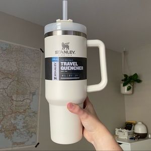 Stanley ADVENTURE QUENCHER TRAVEL TUMBLER | 40 OZ Cream
